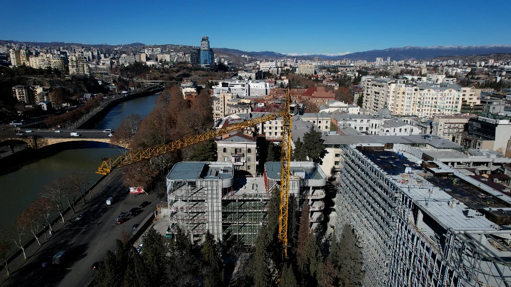 DJI_0037.00_00_41_27.Still006